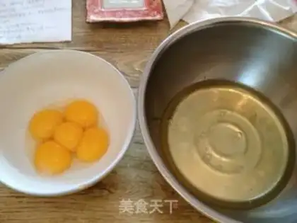 Make Almond cupcakes step 0