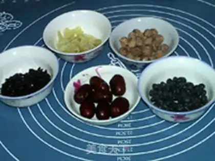 Make The lilies are black soy step 0