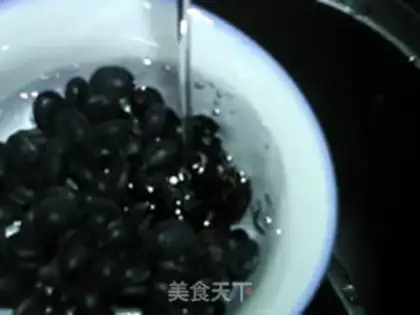 Make The lilies are black soy step 1