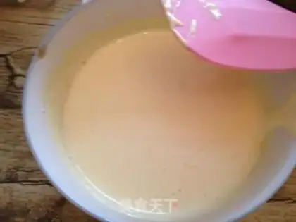 Make Almond cupcakes step 2