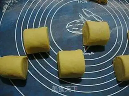 Make Pumpkin leaf clamps step 4