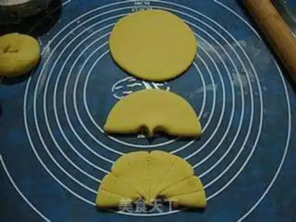 Make Pumpkin leaf clamps step 5