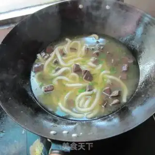 Make Pork blood powder soup step 4