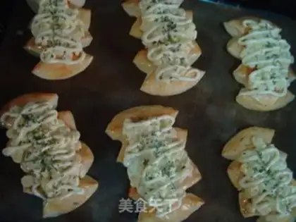 Make Gold and yellow salad bread step 15