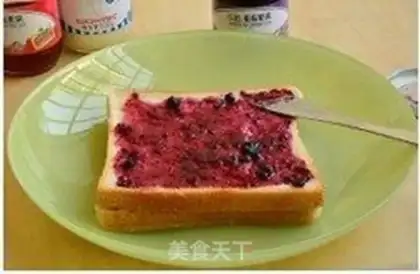 Make A jam sandwich step 2