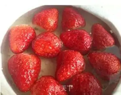 Make Strawberry Moose step 19