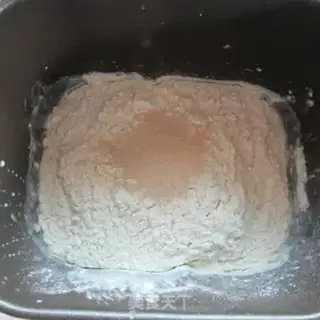 Make Salad pine bun step 5
