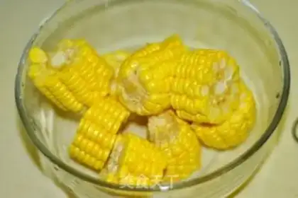 Make Corn Mountain Porn Bones soup step 2