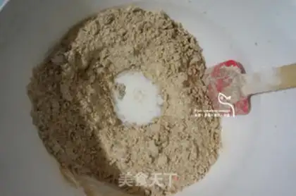 Make Christmas gingercake step 4