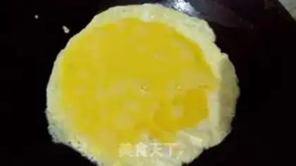 Make Tomato fried eggs step 2