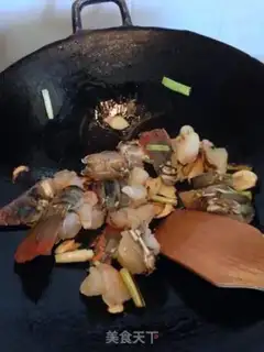 Make Chon onion lobster noodle step 6