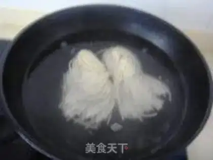 Make Spicy noodles step 1