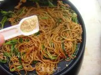Make Spicy noodles step 8