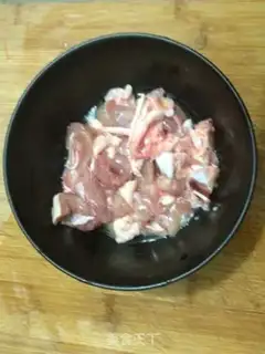 Make Pickled cucumber, fried chicken legs step 4