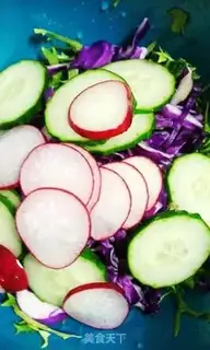 Make A salad of vegetables step 4