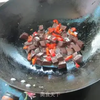Make Fried pig blood step 5