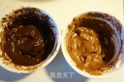 Make Tokyo chocolate banana roll step 5