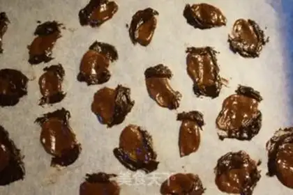 Make Tokyo chocolate banana roll step 7