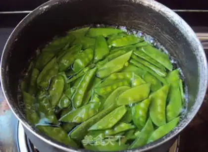 Make Dutch beans step 1