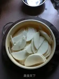 Make Milk and jam step 0