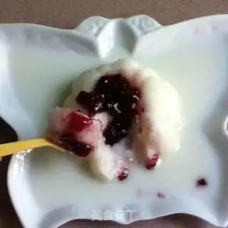 Make Milk and jam step 3