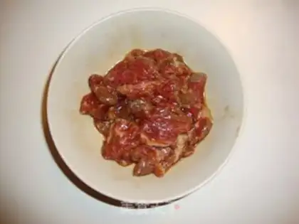 Make Black pepper beef pizza step 2