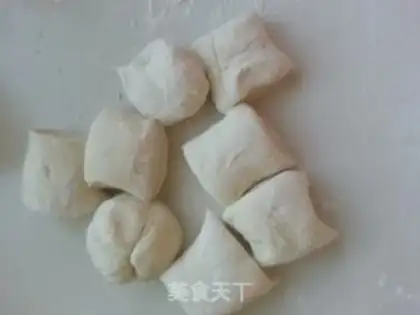 Make Pumpkin eggs buns step 4