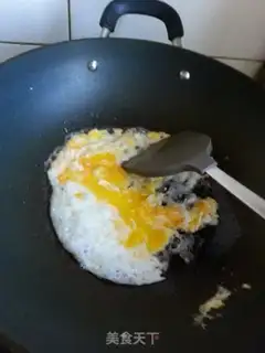 Make Smelt shrimp fried eggs step 0