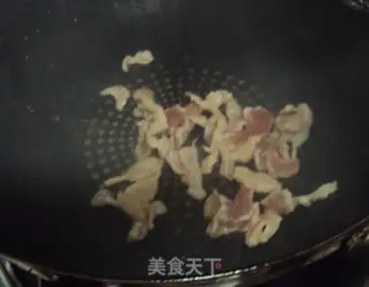 Make Chicken leg mushrooms, fried eggs step 5