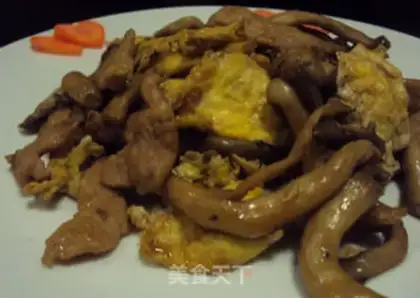 Make Chicken leg mushrooms, fried eggs step 6