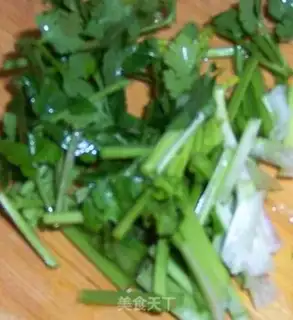 Make Five flowers for radish silk step 2
