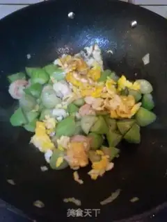 Make Smelt shrimp fried eggs step 7