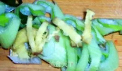 Make Five flowers for radish silk step 3