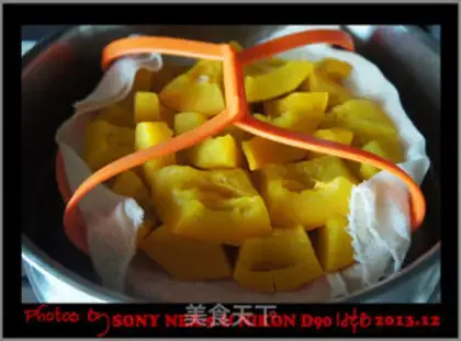 Make Pumpkin hooves step 3
