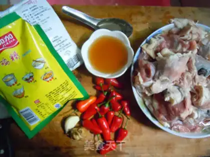 Make Teaseed oil and lamb stew step 0
