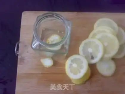 Make The honey cuisine lemonade step 1