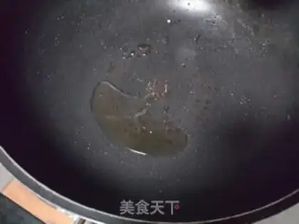 Make Garlic fried eggs step 4