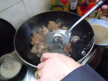 Make Teaseed oil and lamb stew step 6