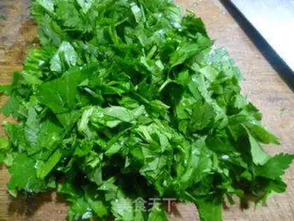 Make The celery leaves step 1