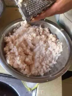 Make A rice cake step 2