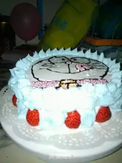 Make Tinker Bell birthday cake step 15