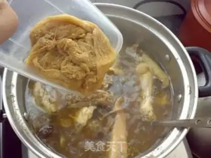 Make Bamboo mushroom soup step 2