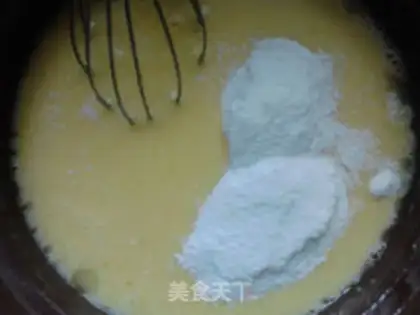 Make A yellow milk pie step 3