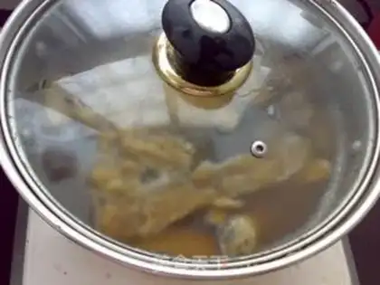 Make Bamboo mushroom soup step 3