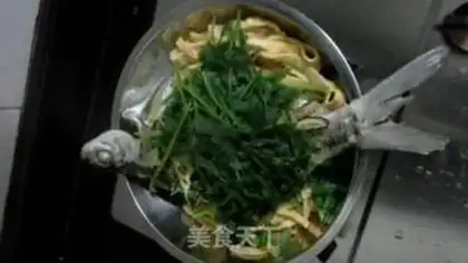 Make The mushrooms, the silks, the sea step 8