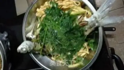 Make The mushrooms, the silks, the sea step 10