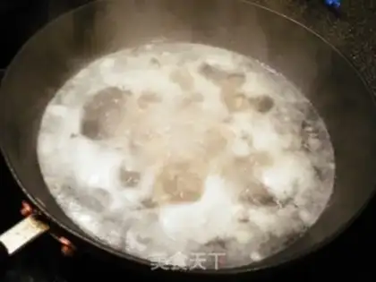Make Soup for a peanut chicken step 4
