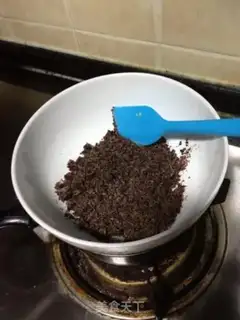 Make Chocolate lava cake step 4