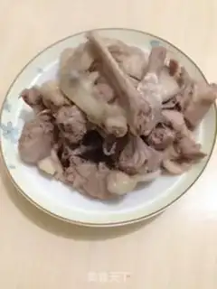 Make A duck with a flat finger step 4