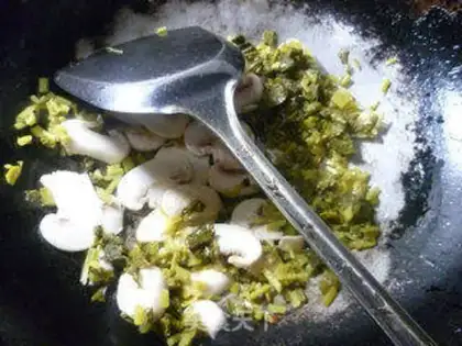 Make Snowflake mushroom soup step 4